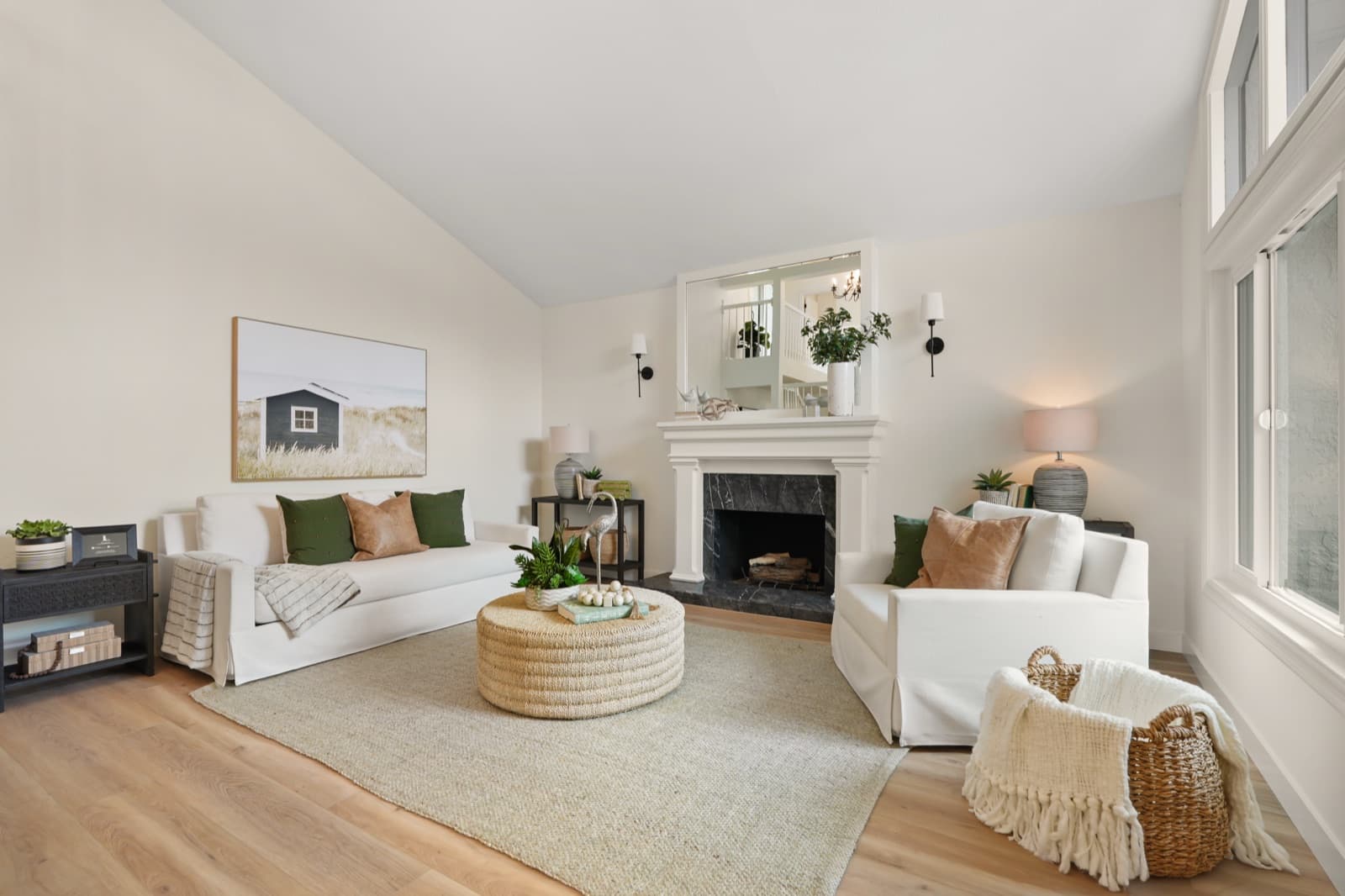 304 John Way, photo 4 of 44