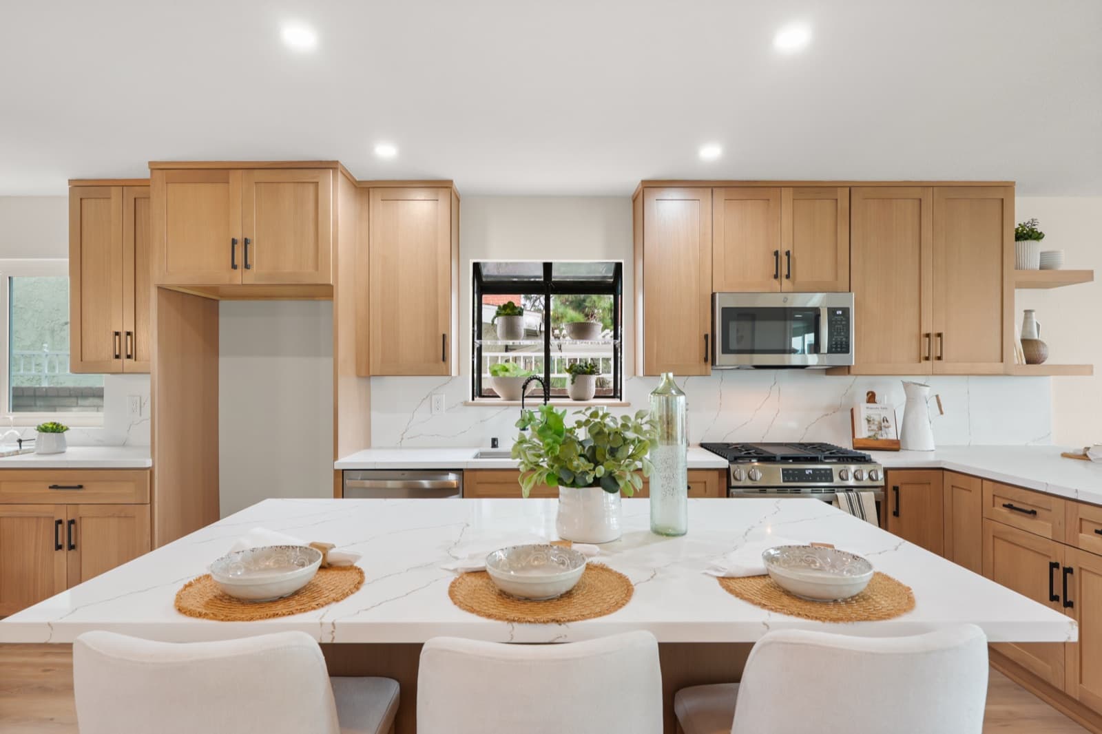 304 John Way, photo 11 of 44
