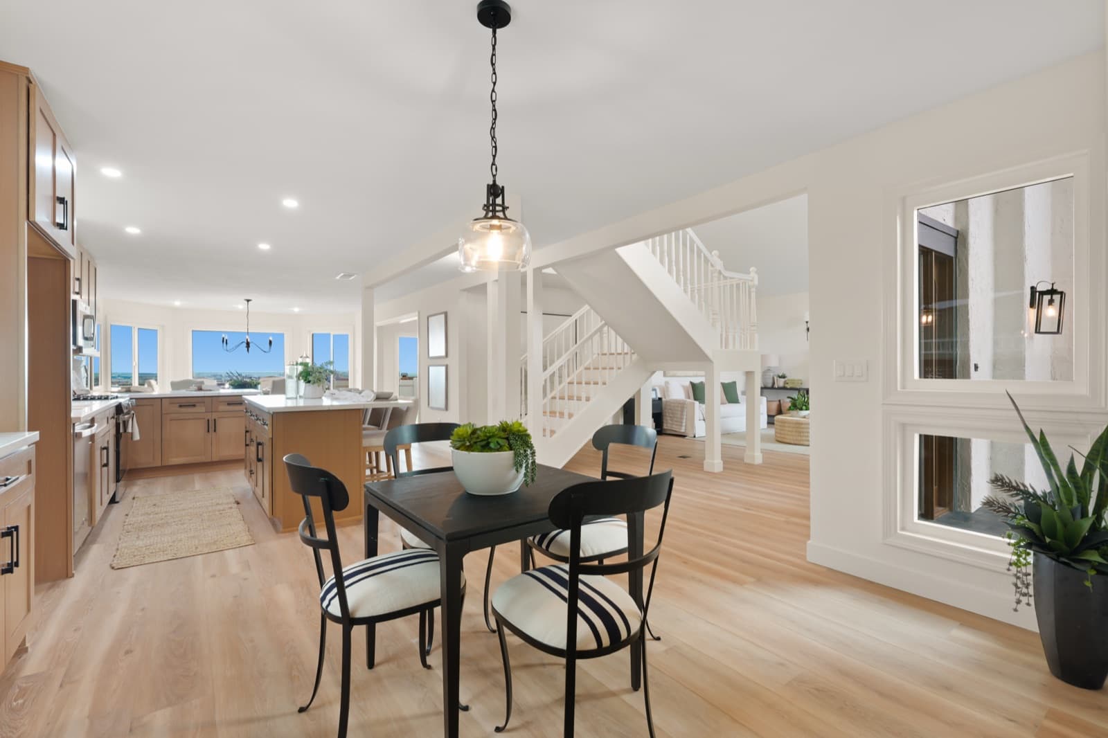 304 John Way, photo 13 of 44