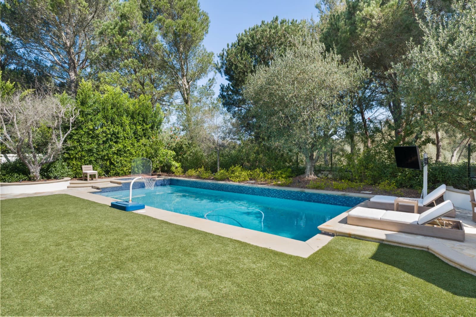 6 Castellina Drive, photo 31 of 39
