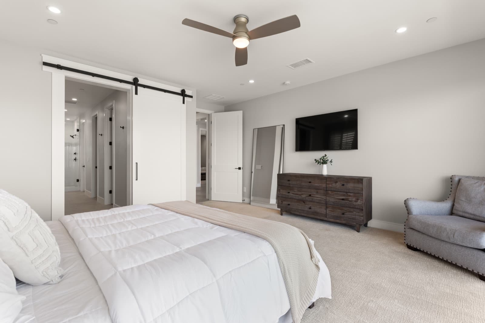 205 Ocean Place, photo 18 of 41